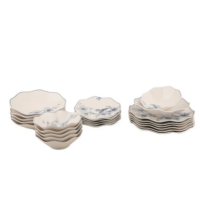 Set di 24 piatti in porcellana con motivo floreale e uccelli
